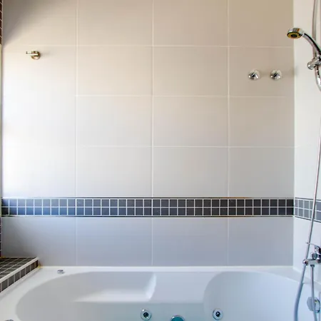 Casa Happiness, Swimming Pool, Fast Wifi, Parking * לאגוּ‏ש