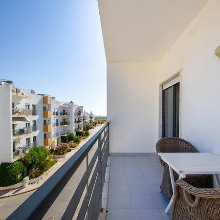 Casa Happiness, Swimming Pool, Fast Wifi, Parking Appartement *