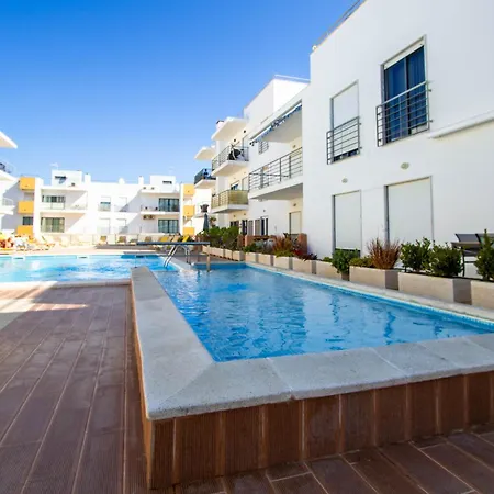 Casa Happiness, Swimming Pool, Fast Wifi, Parking Appartement *